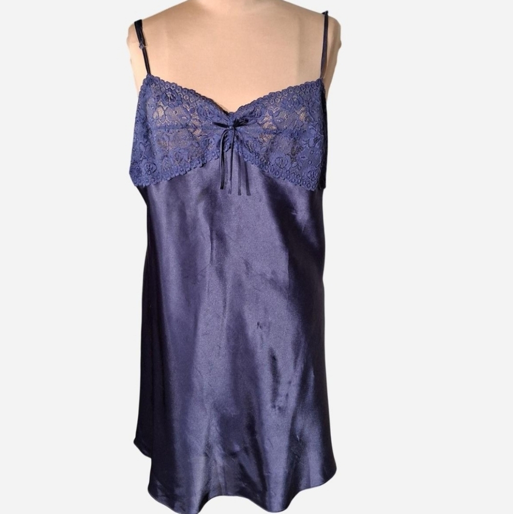 Morgan Taylor Purple Satin Slip Dress With Lace Trim.  Size XL